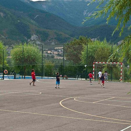 Camping Valle De Tena Sabiñánigo Kültér fotó