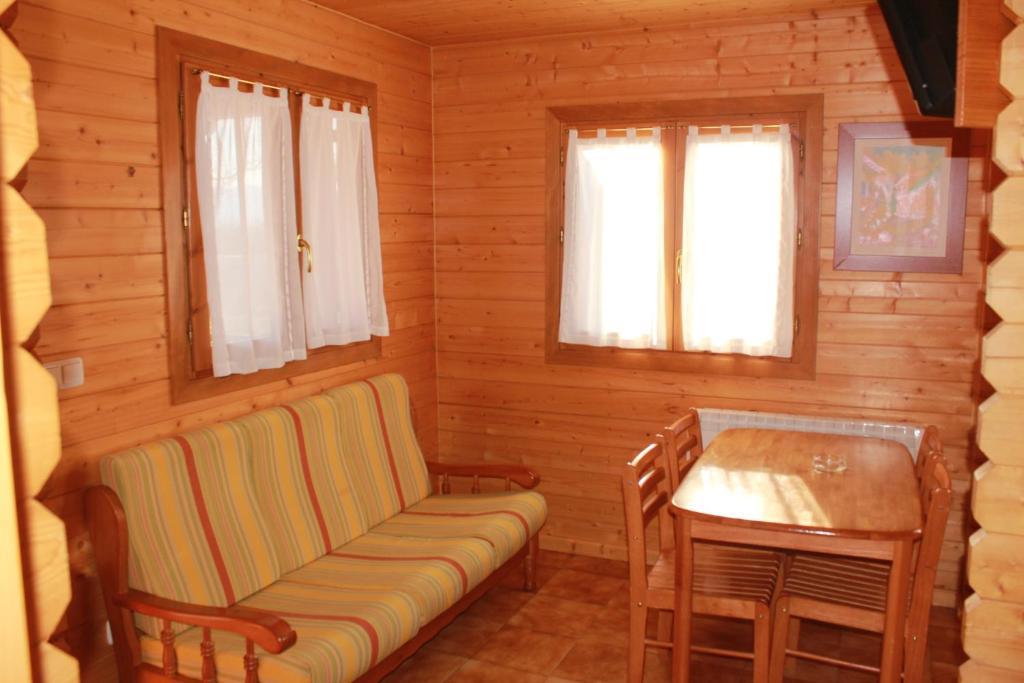Camping Valle De Tena Sabiñánigo Szoba fotó