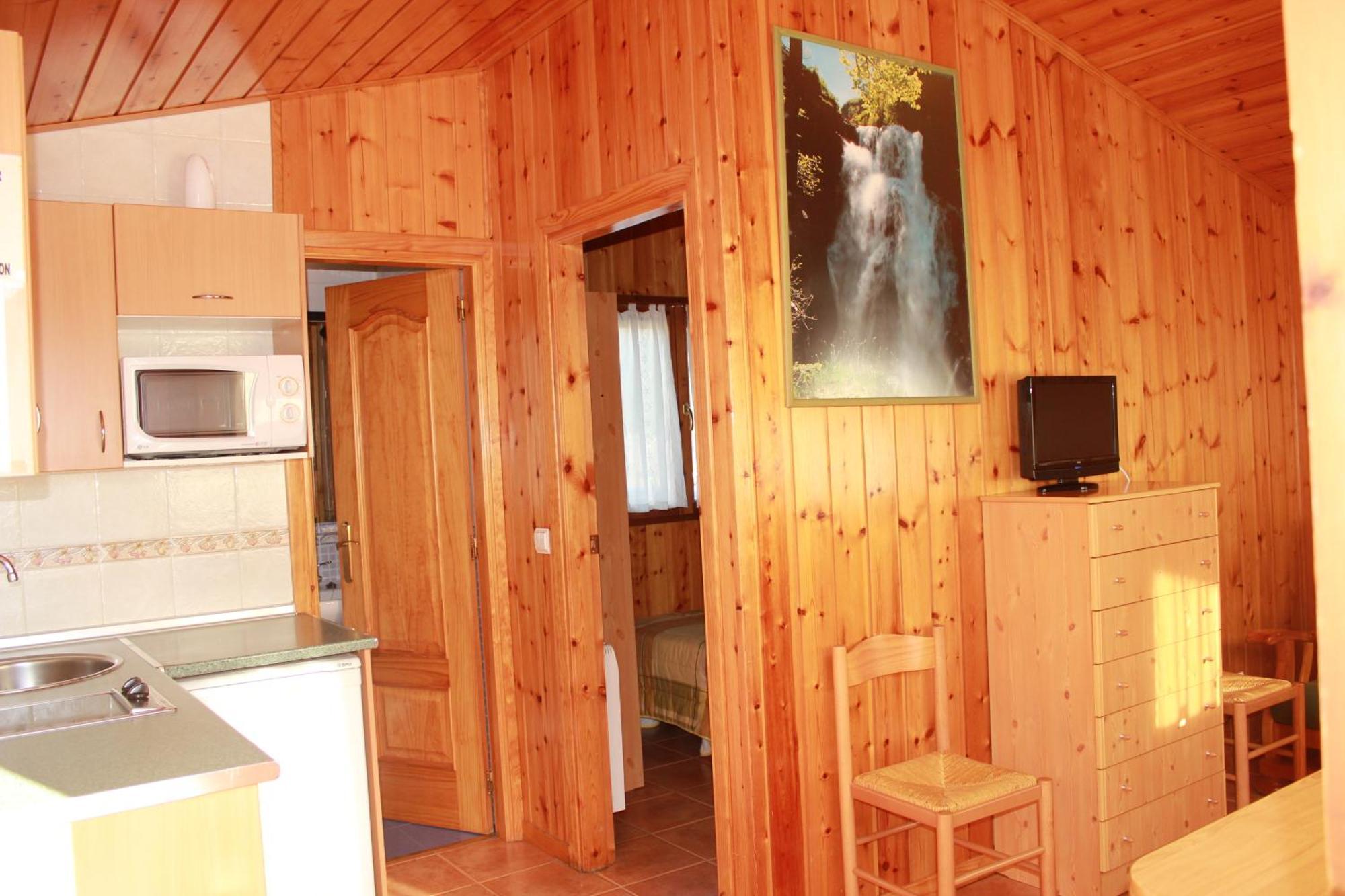 Camping Valle De Tena Sabiñánigo Kültér fotó