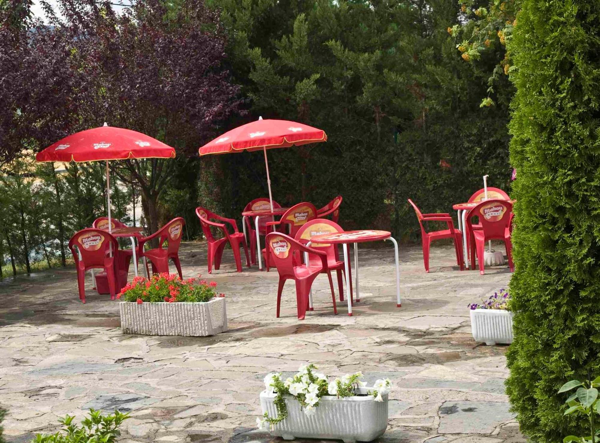 Camping Valle De Tena Sabiñánigo Kültér fotó