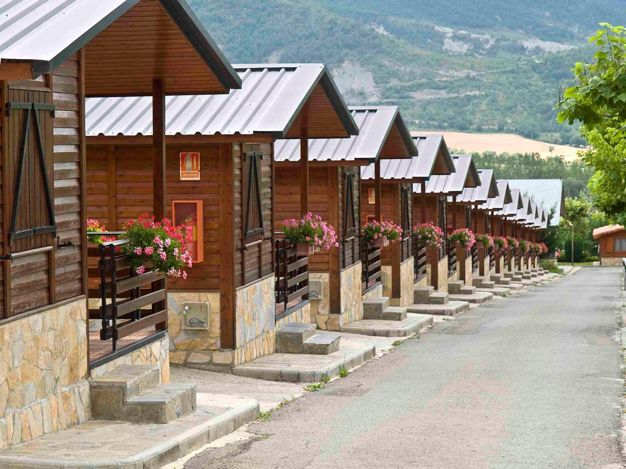 Camping Valle De Tena Sabiñánigo Kültér fotó